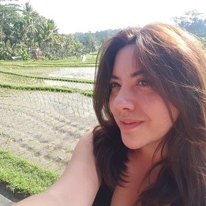 Meet your Posher, Alejandra